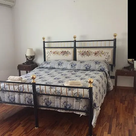 Bed & Breakfast Munde Oliena